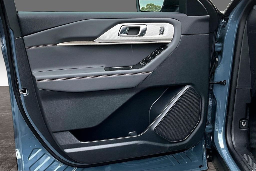 New 2027 Vapor Blue Metallic Ford Active image 22