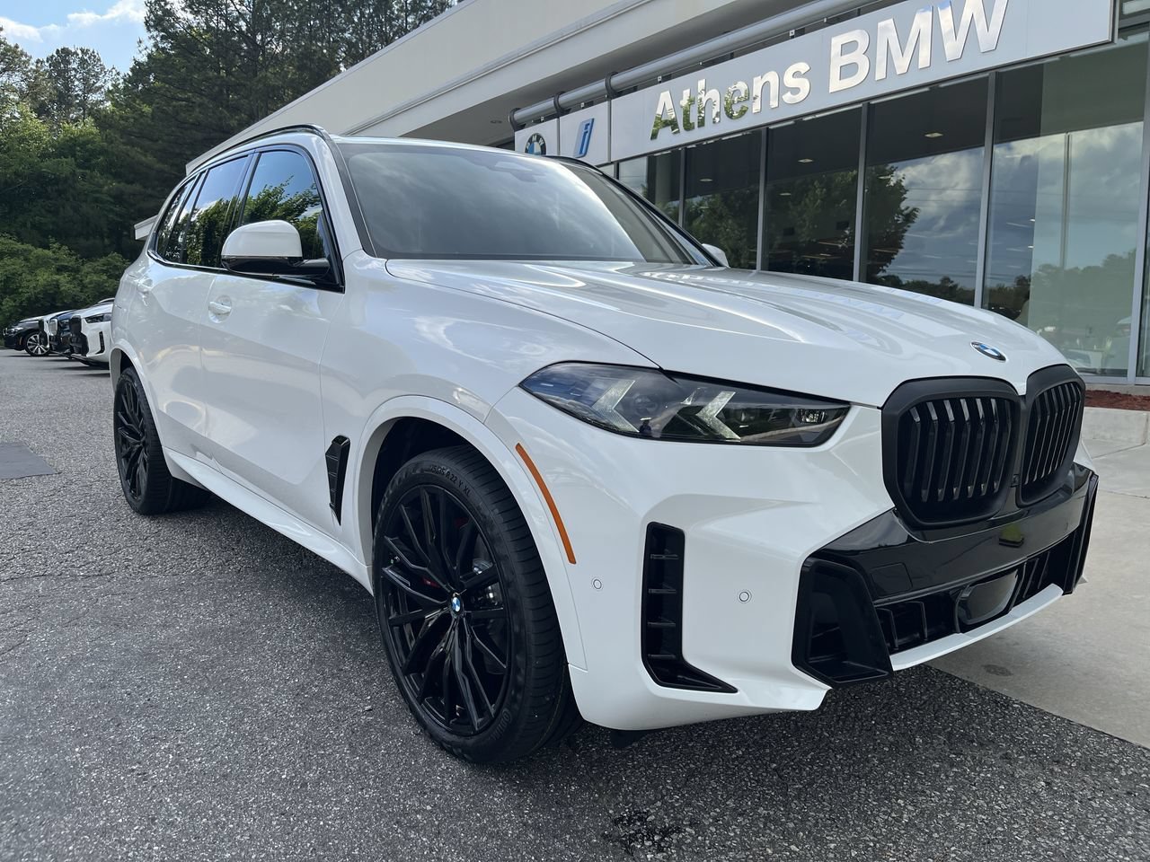 Used 2026 Alpine White BMW xDrive40i image 2