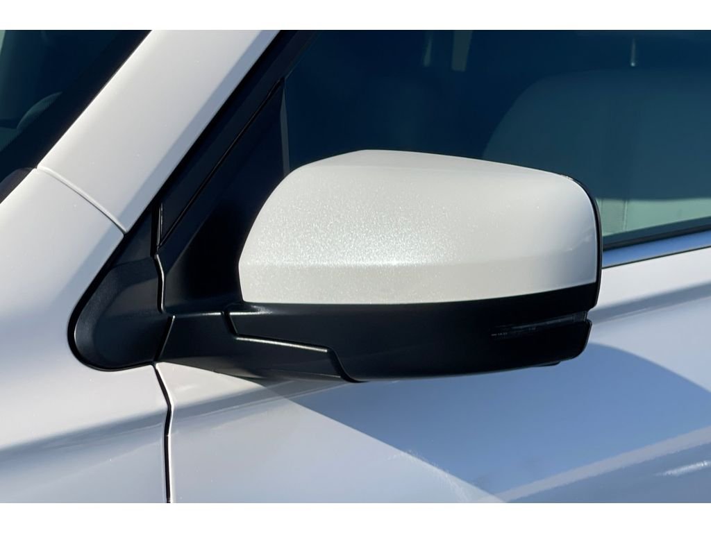 Certified Used 2025 Platinum White Pearl Honda EX-L image 12