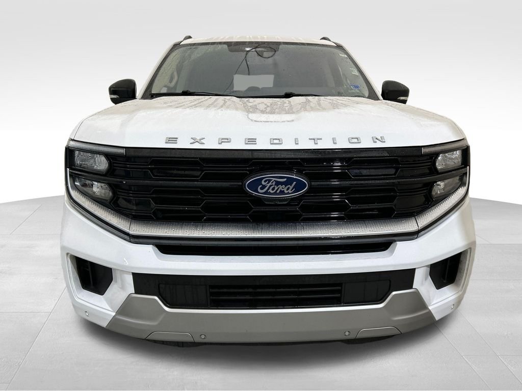 Used 2025 White Ford Platinum image 9
