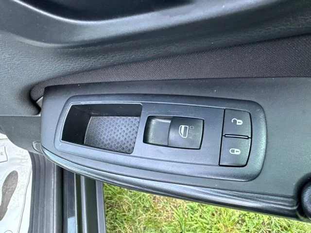 Used 2014 Black Jeep Latitude image 44