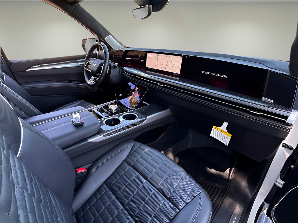 Used 2025 White Cadillac V-Series image 25
