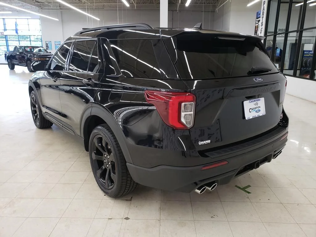 Certified Used 2022 Black Metallic Ford ST image 6