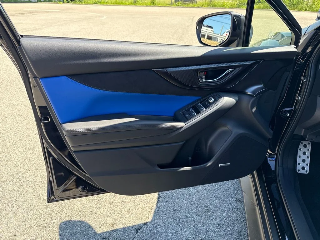 New 2026 CRYSTAL BLACK SILICA Subaru tS image 23
