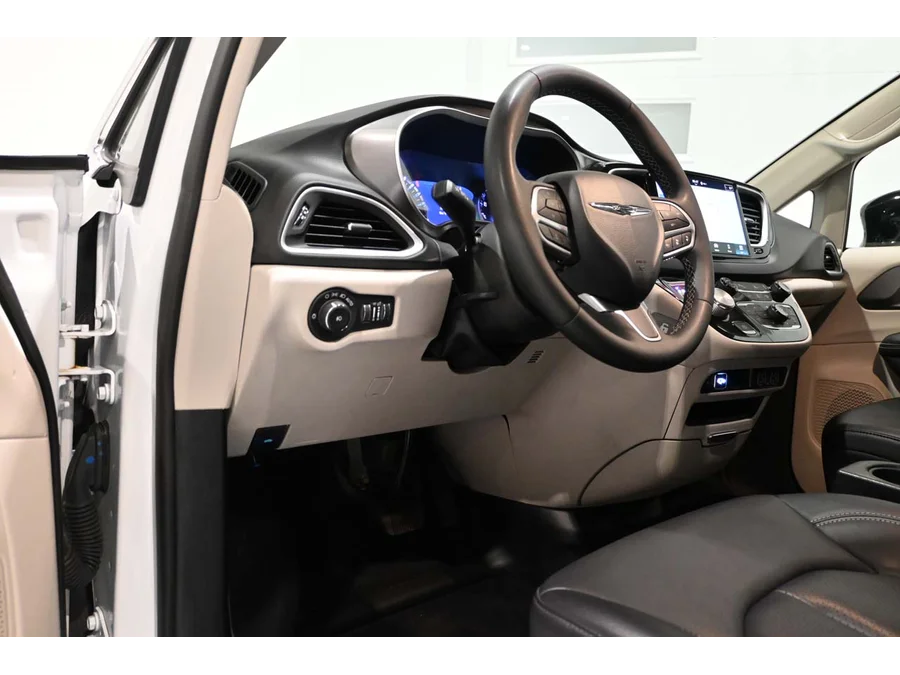 Used 2024 WHITE Chrysler Touring L Mobility Handicap Van image 34