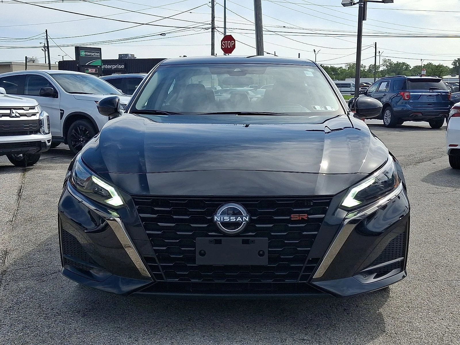 Used 2025 Black Nissan 2.5 SR image 7