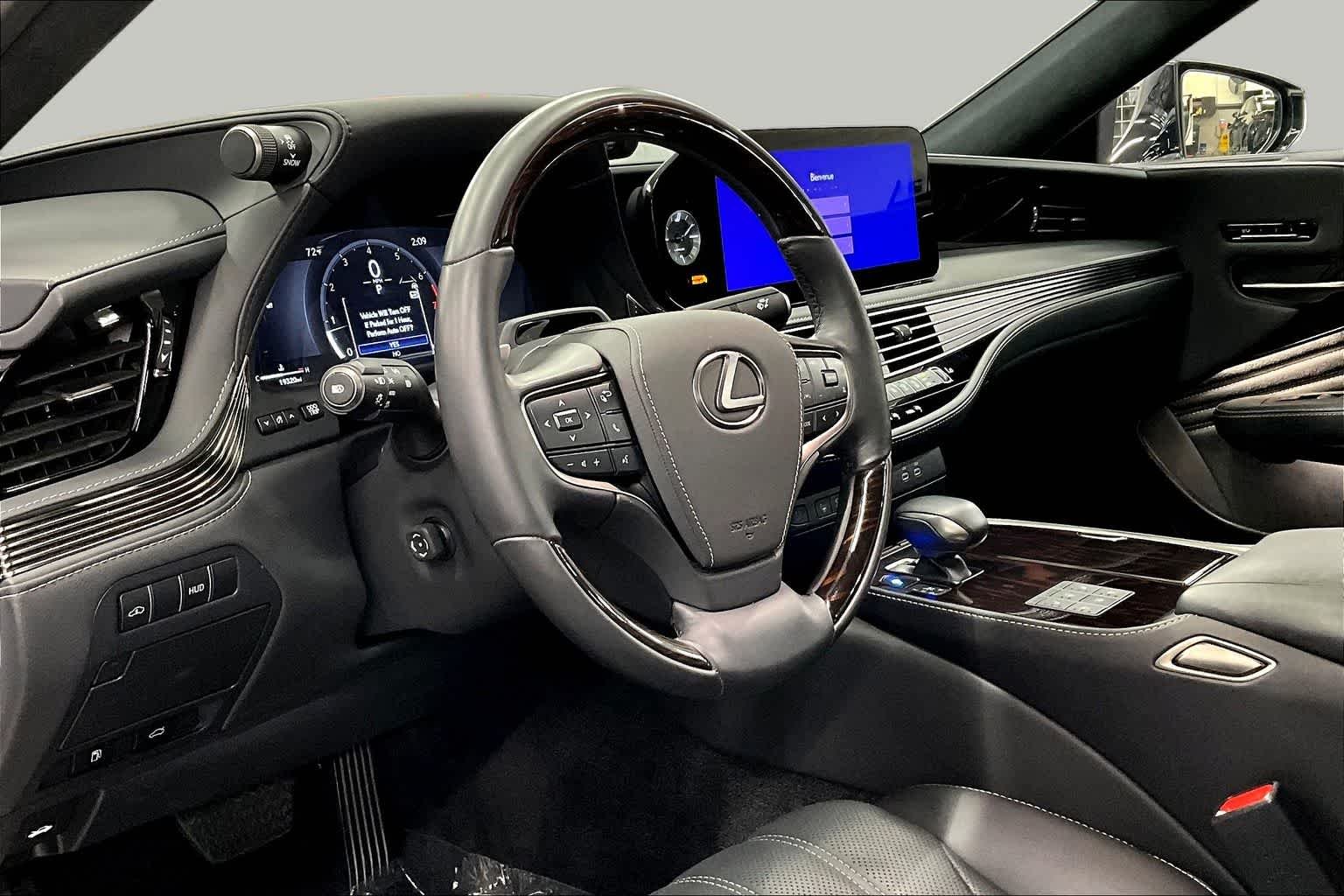 Used 2024 Eminent White Pearl Lexus  image 18