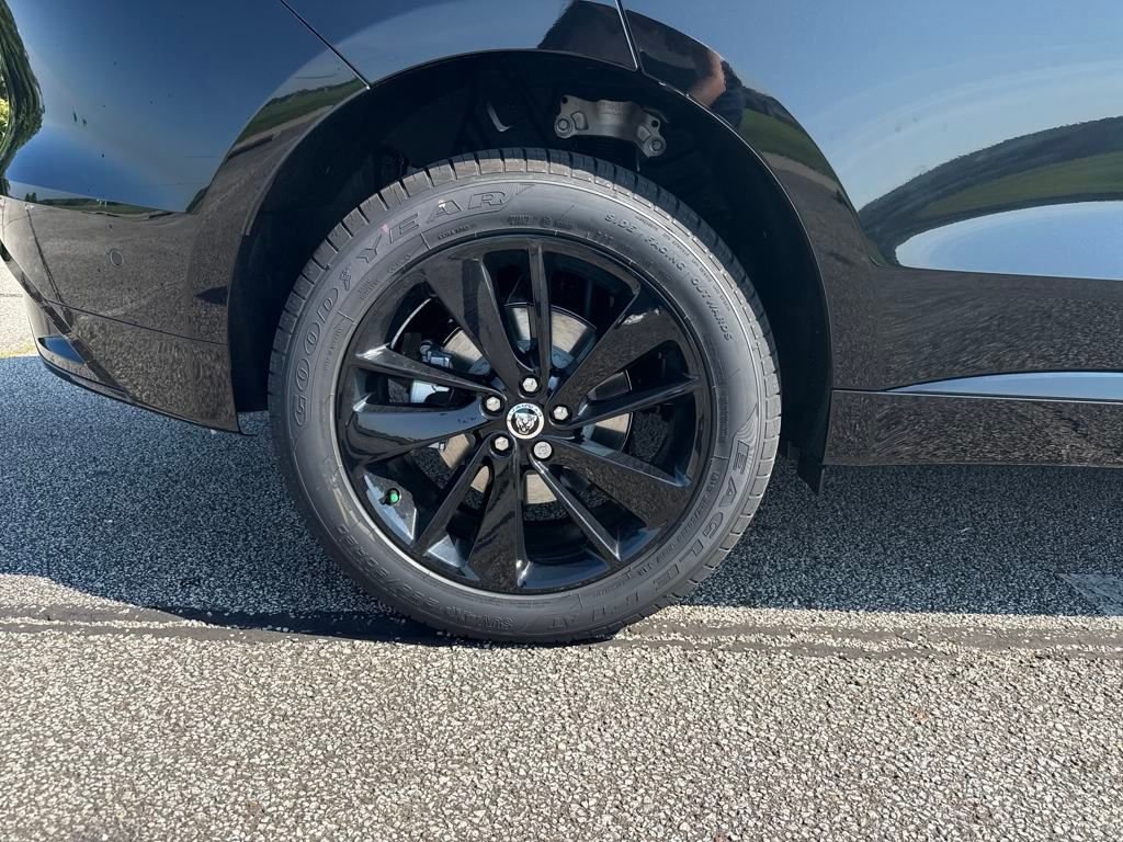 2026 Jaguar F-Pace R-Dynamic S - Photo 25