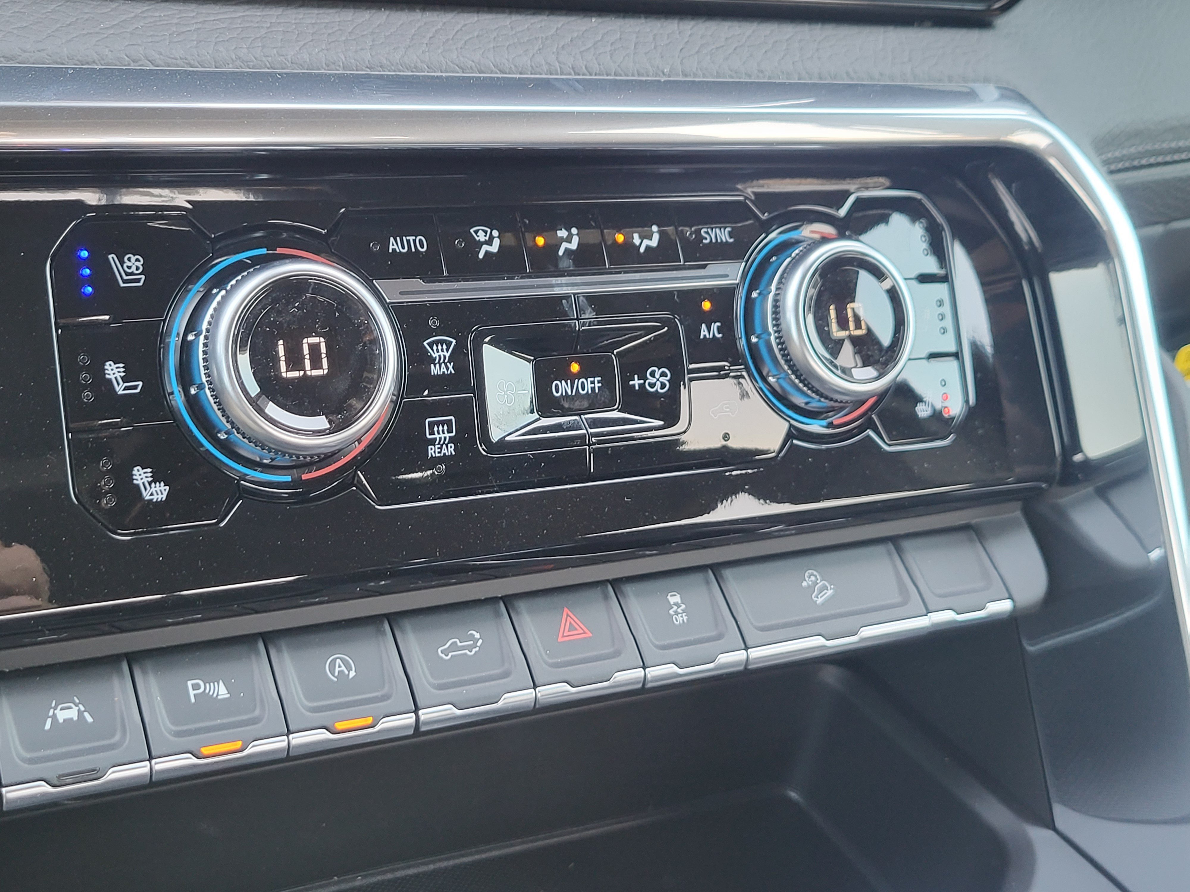 2026 GMC Sierra 1500 Denali - Photo 17