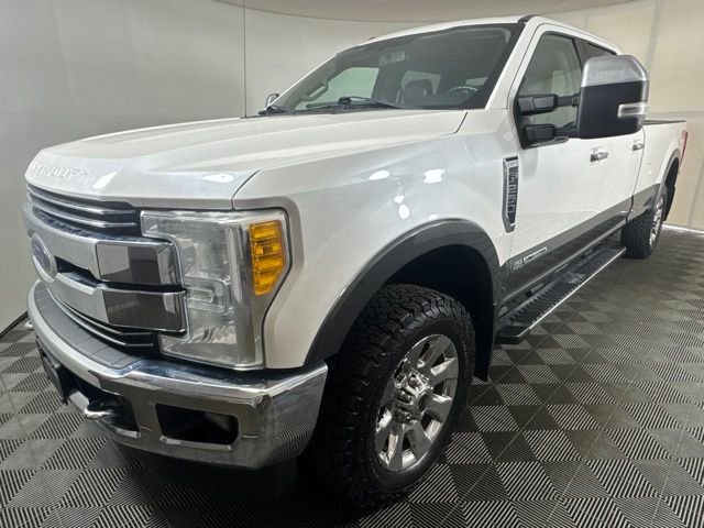 Used 2017 Gray Ford Lariat image 8
