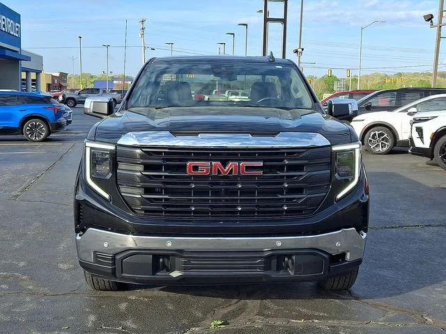 Used 2024 Black GMC Pro image 2