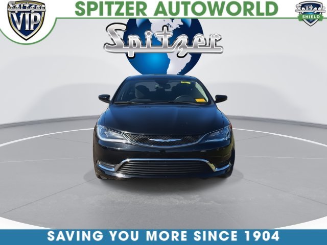 Used 2016 Black Chrysler Limited image 4