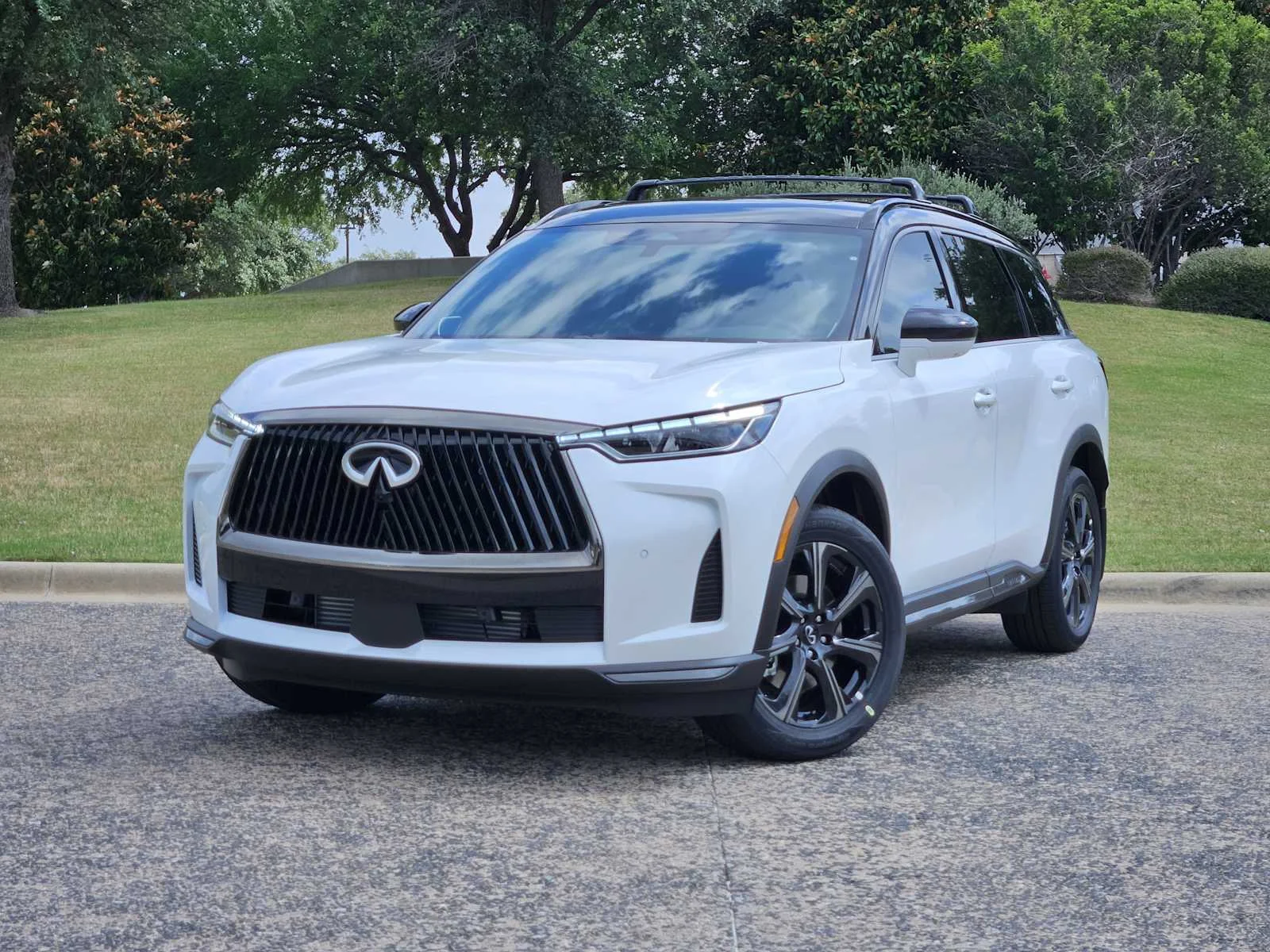 2027 INFINITI QX60's photo
