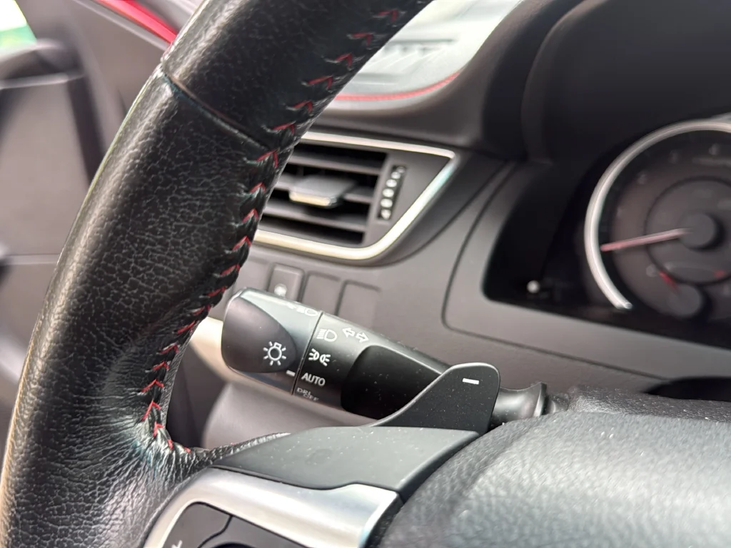 Used 2016 Red Toyota SE image 29