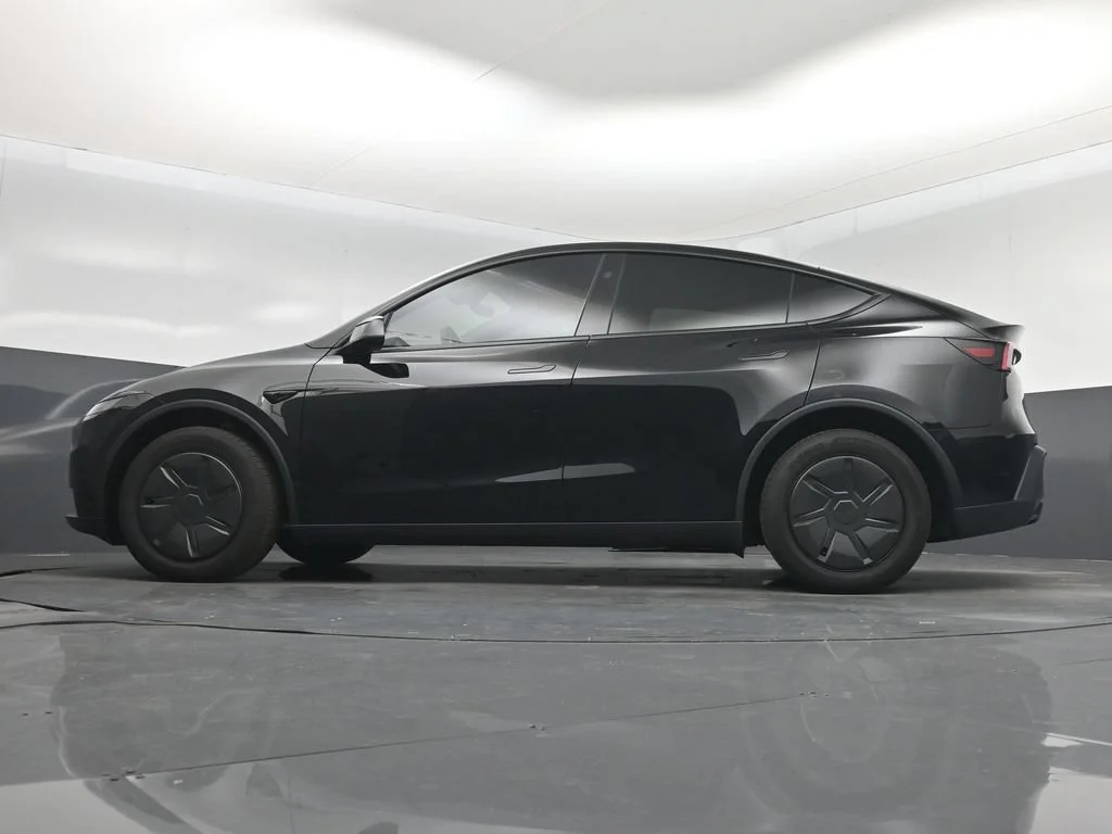 Used 2026 Black Tesla Premium image 15