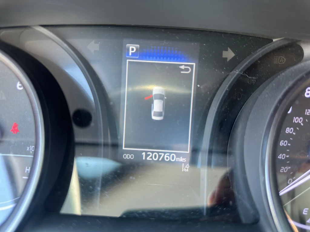 Used 2023 Ice Cap Toyota SE image 7