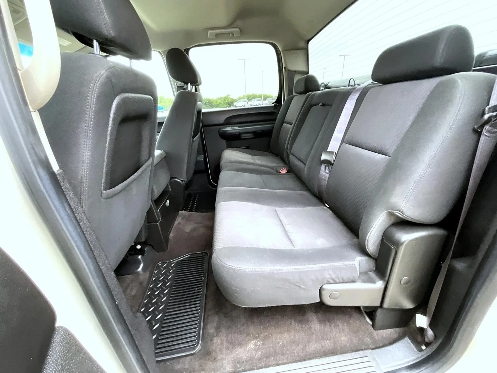 Used 2013 White Chevrolet LT image 21