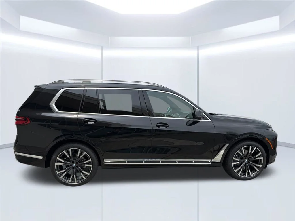 New 2027 Black Sapphire Metallic BMW xDrive40i image 7