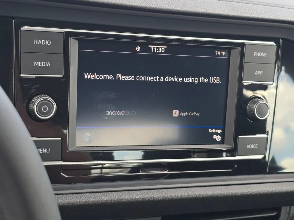 2024 Volkswagen Jetta SE - Photo 43
