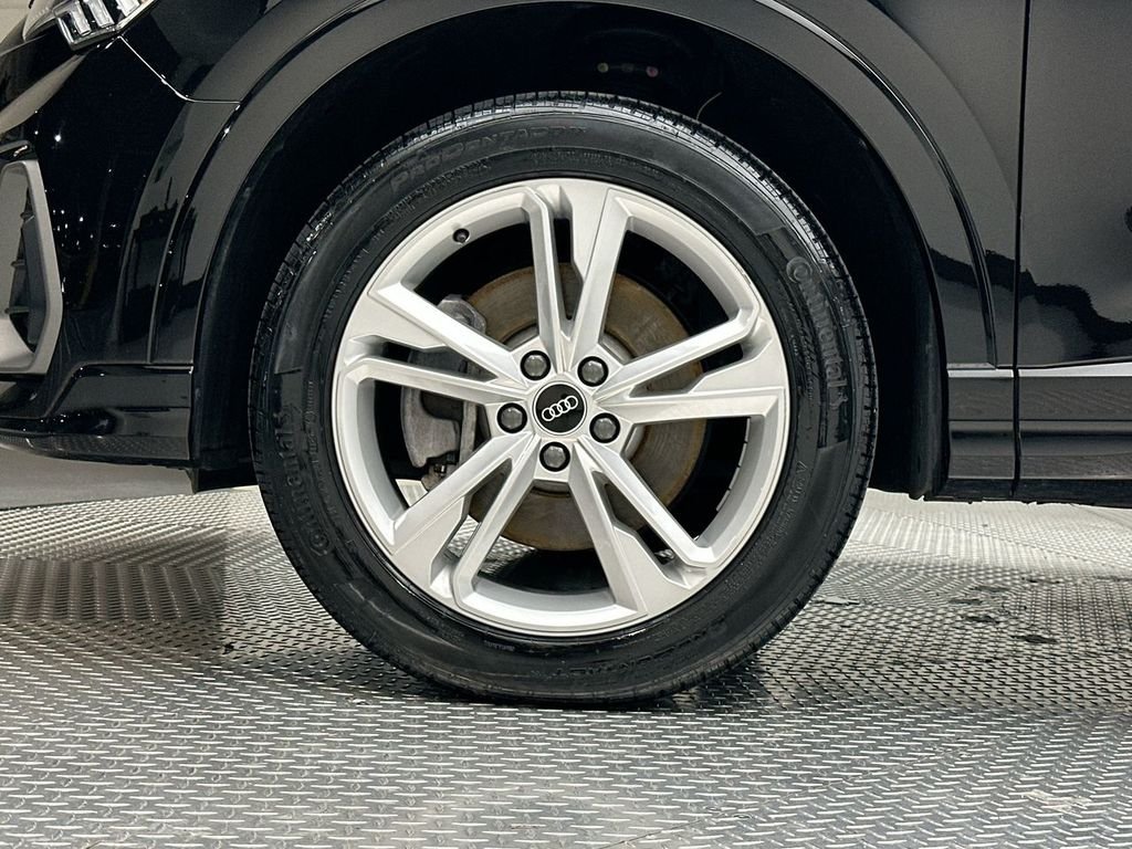 Used 2021 Black Metallic Audi Premium Plus image 17