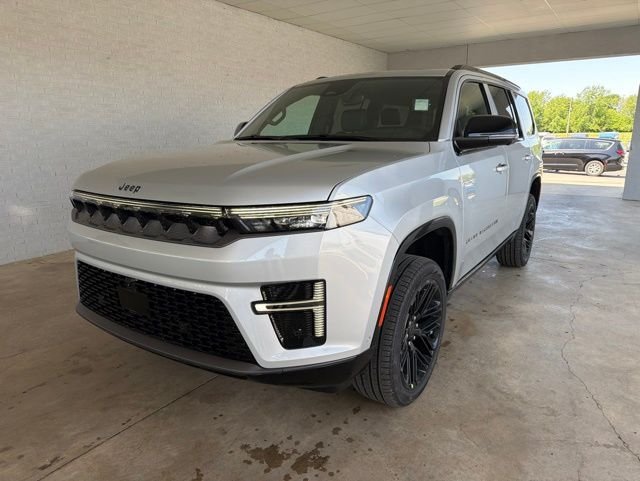 New 2026 Silver Zynith Jeep Limited Reserve image 2