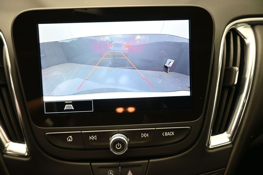Used 2024 White Chevrolet LT image 6