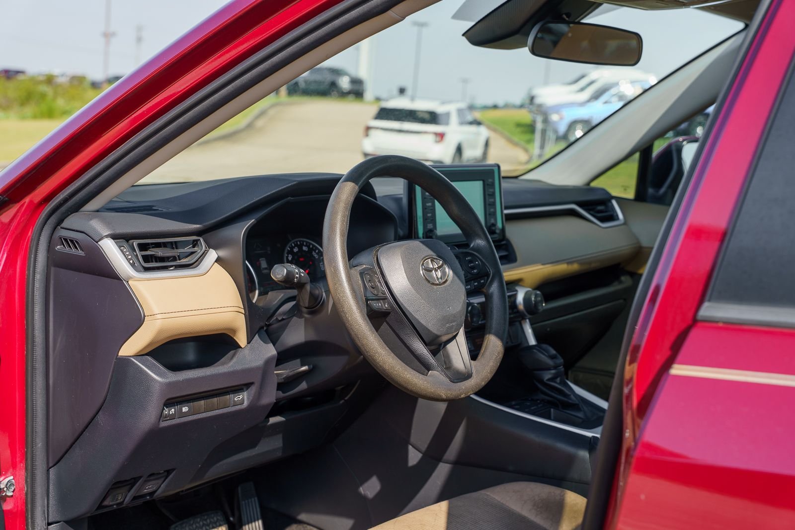 Used 2019 Red Toyota XLE image 20