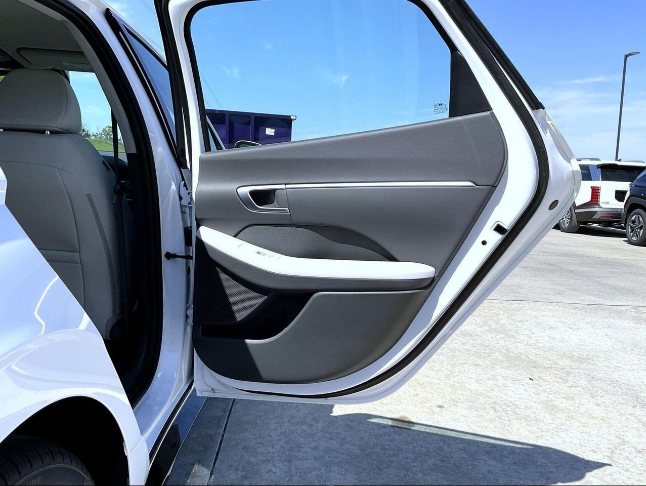 New 2026 White Hyundai SEL Sport image 18