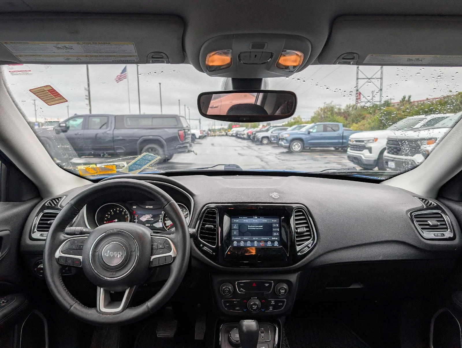 Used 2018 Laser Blue Pearlcoat Jeep Altitude image 10
