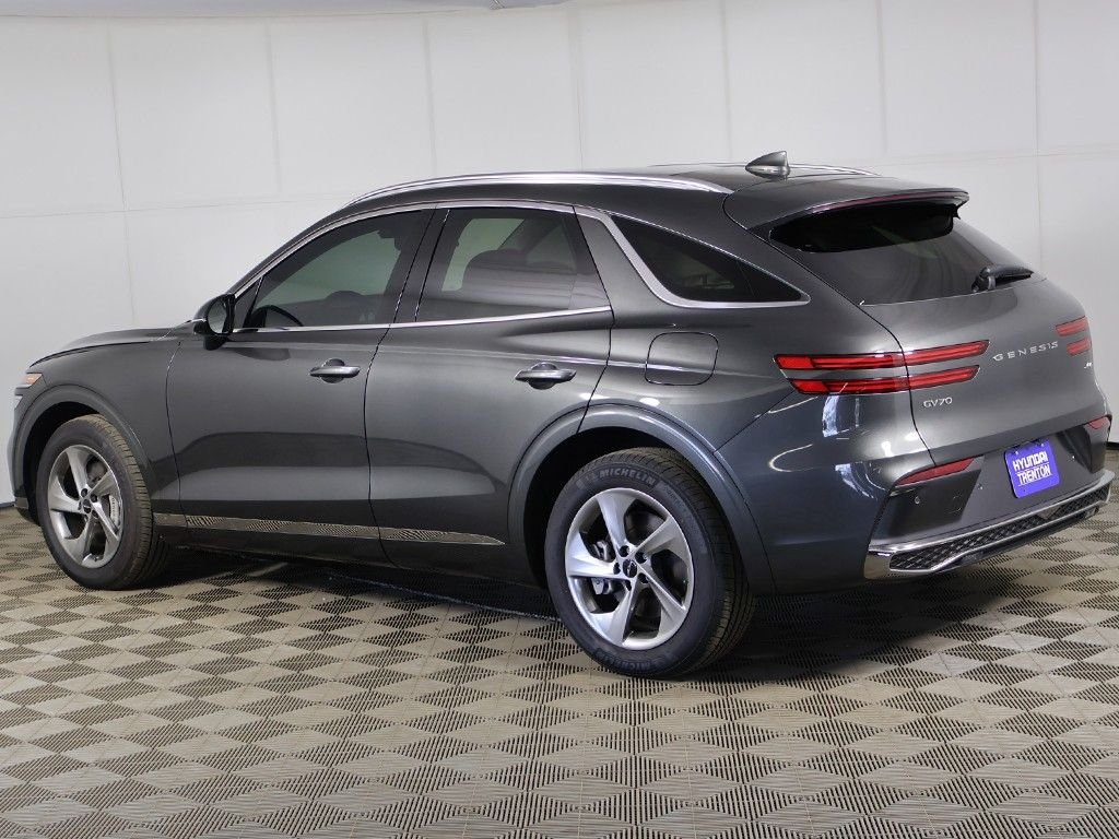 2026 GENESIS GV70 Select - Photo 10