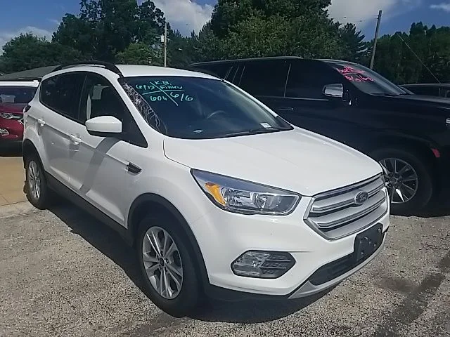 Used 2018 White Ford SE image 2