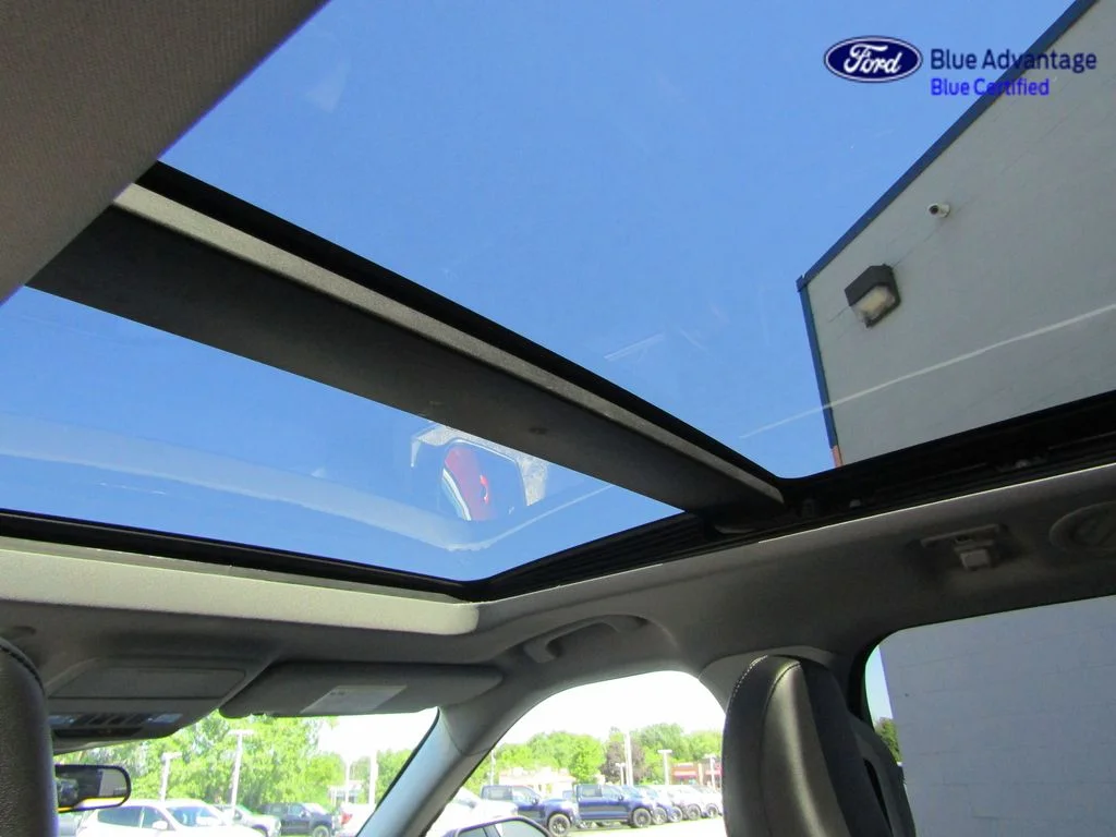 Certified Used 2024 Rapid Red Metallic Tinted Clearcoat Ford XLT image 15