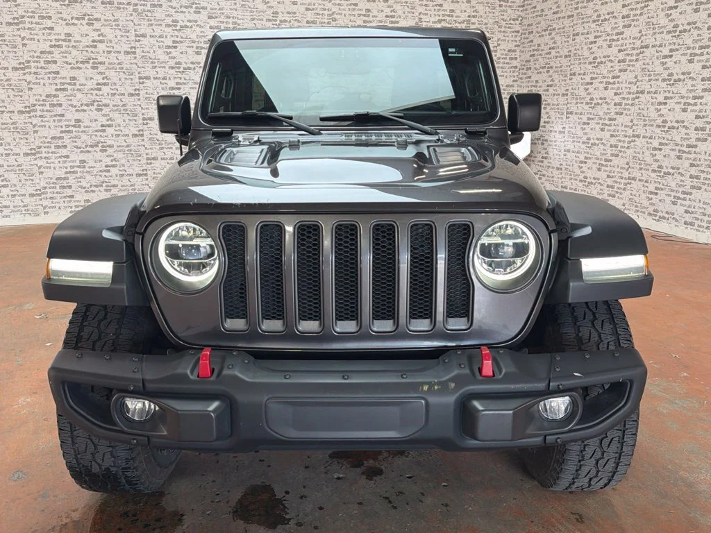Used 2018 Granite Crystal Metallic Clearcoat Jeep Unlimited Rubicon image 2
