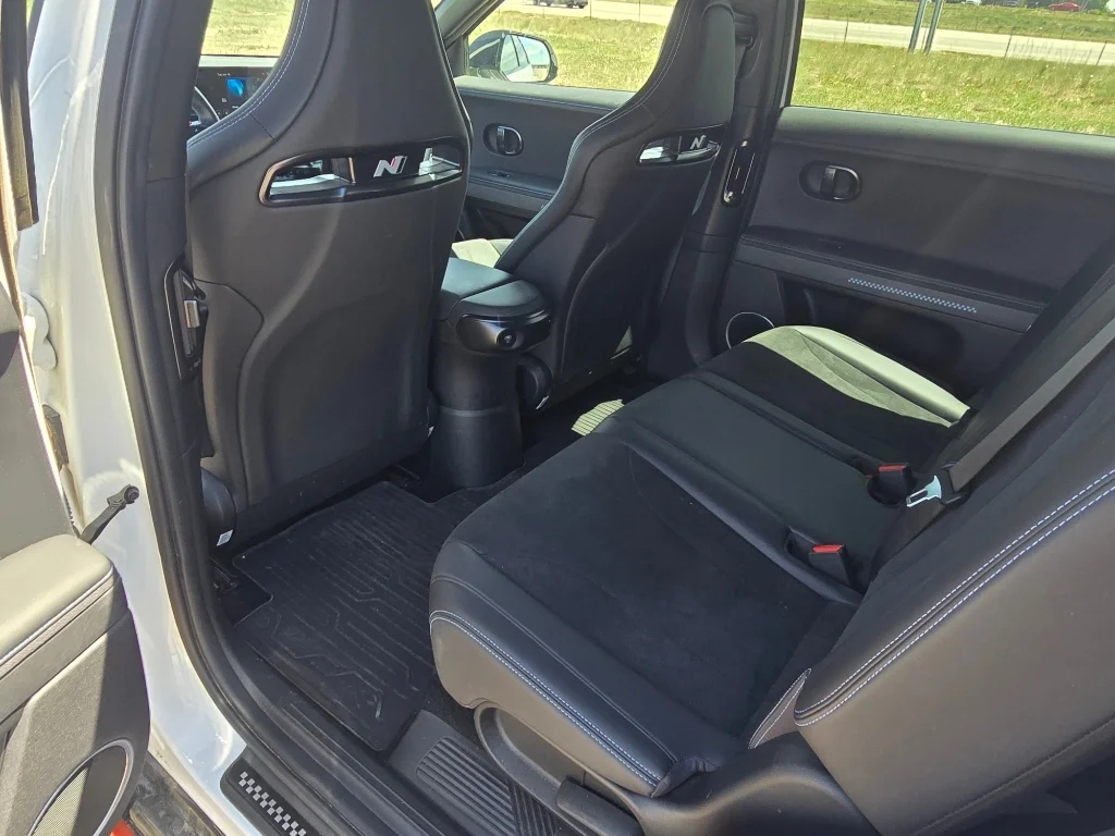 Used 2025 Atlas White Hyundai Base (A1) image 14
