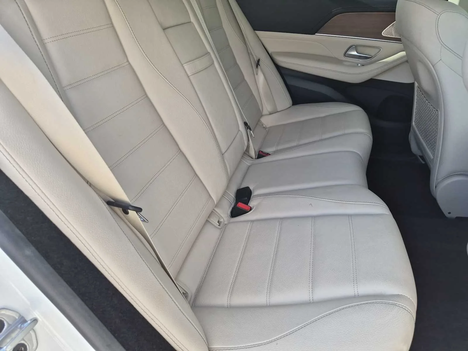 Used 2021 Polar White Mercedes-Benz GLE 450 image 21