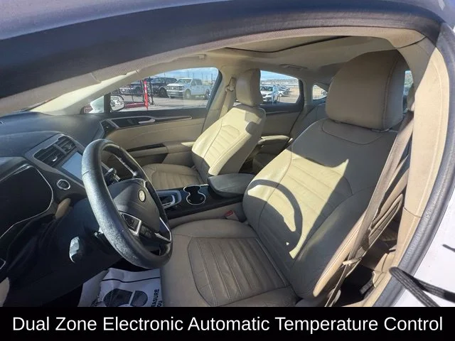 Used 2016 White Ford SE image 17