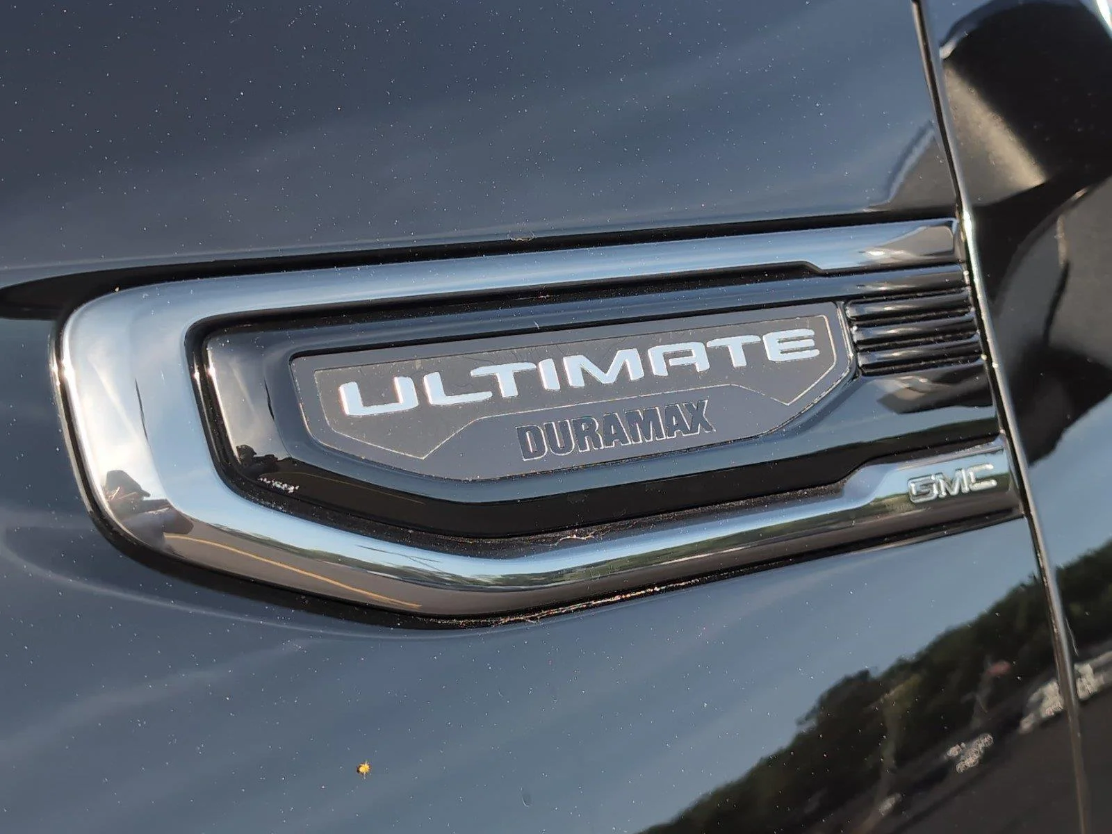 Used 2022 Onyx Black GMC Denali Ultimate image 35