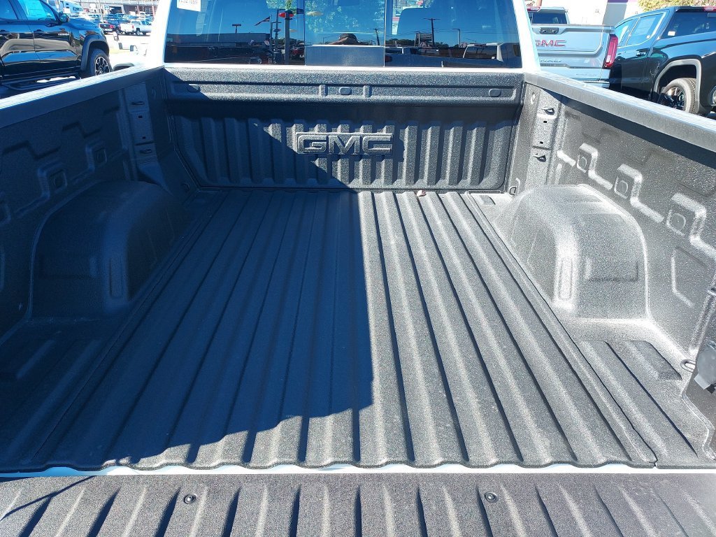 New 2026 Summit White GMC Elevation image 9