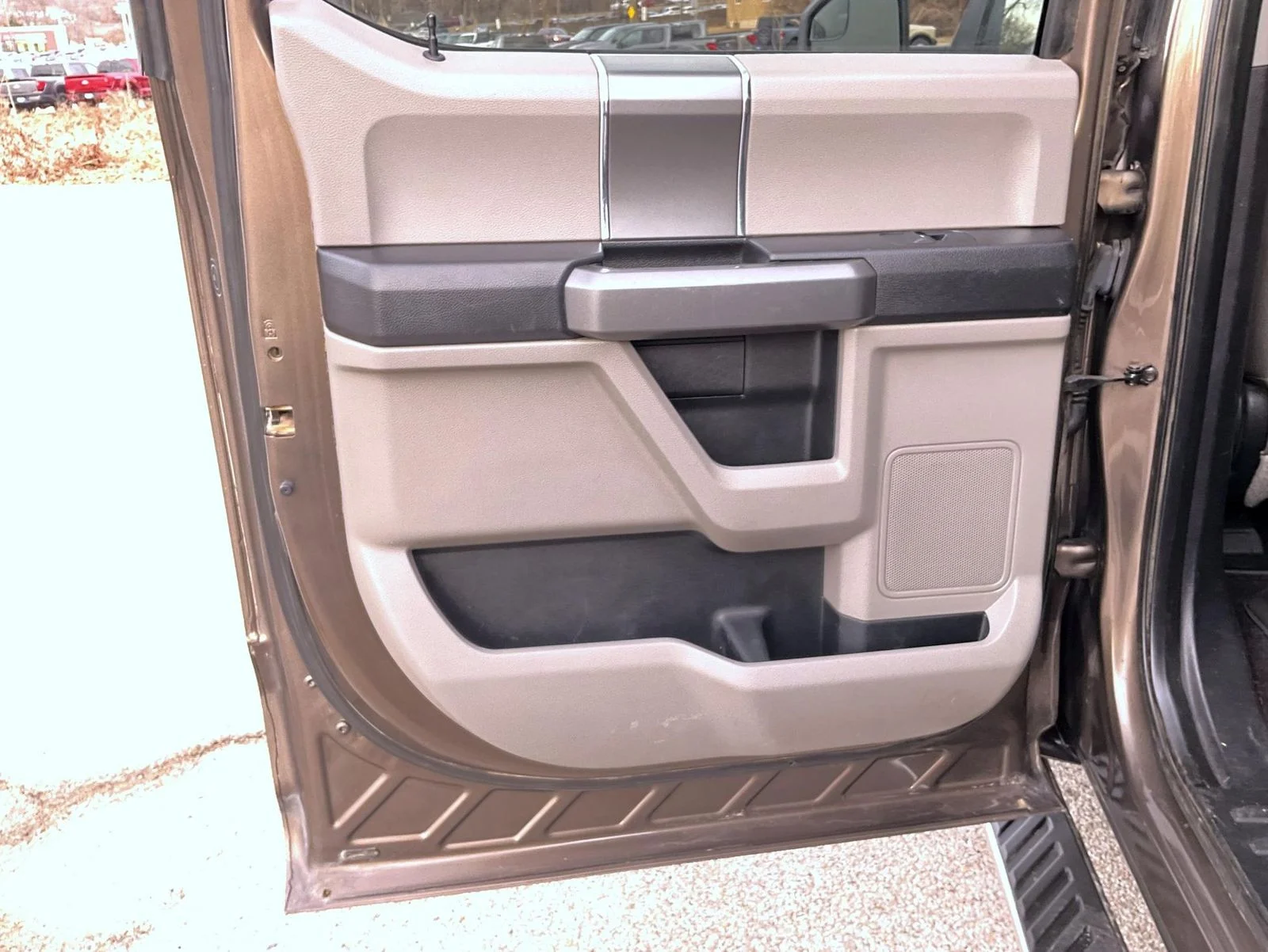 Used 2016 Brown Ford XLT image 20
