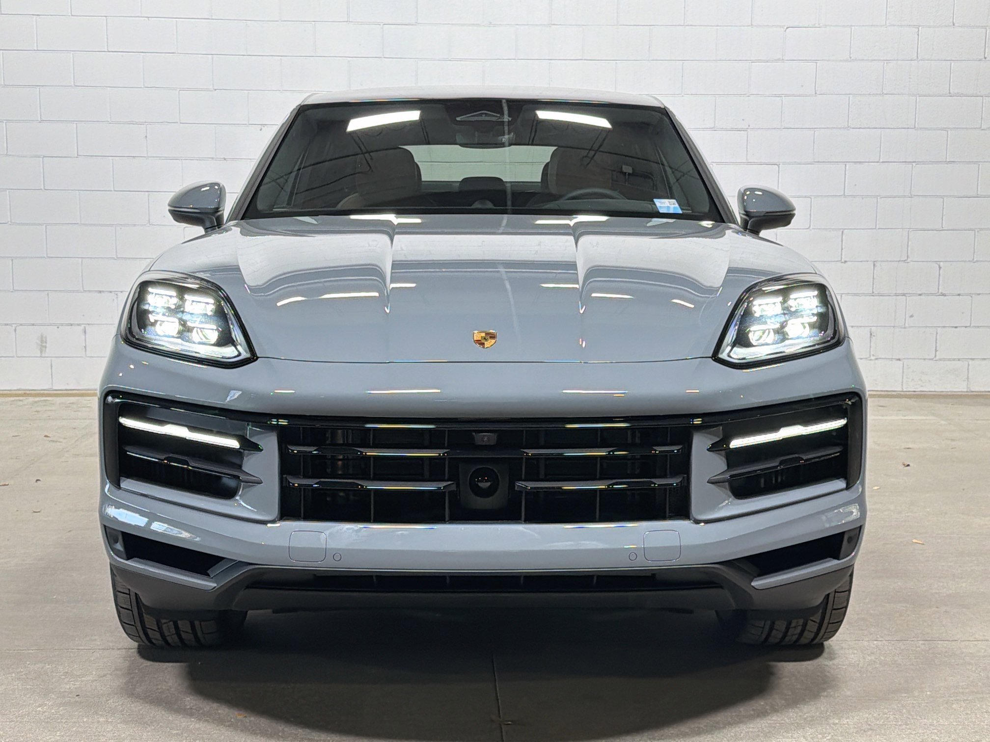 New 2026 Arctic Grey Porsche E-Hybrid image 9