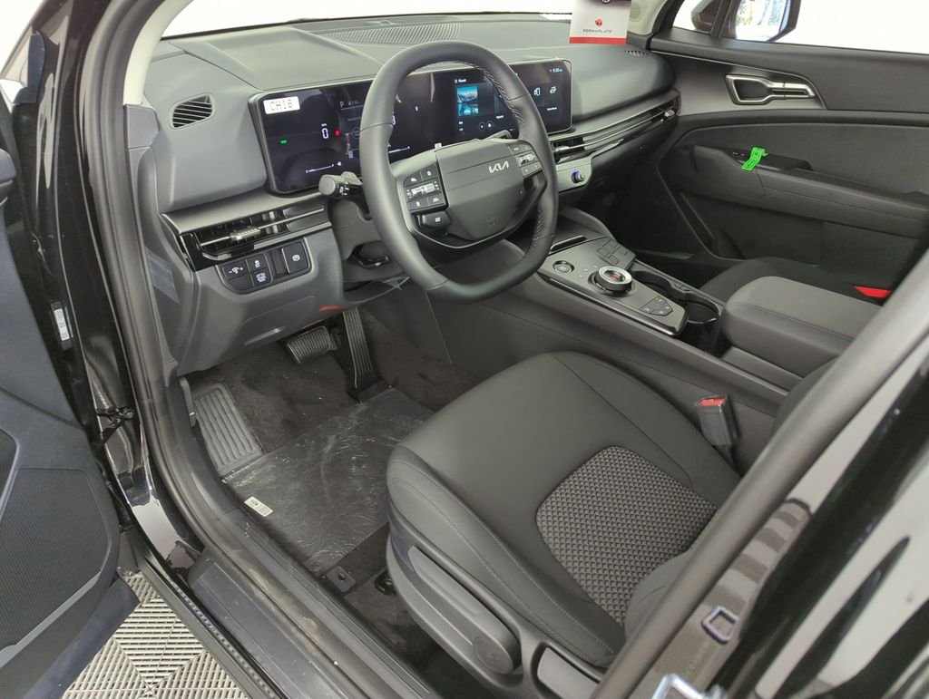 New 2026 Fusion Black Kia LX image 11