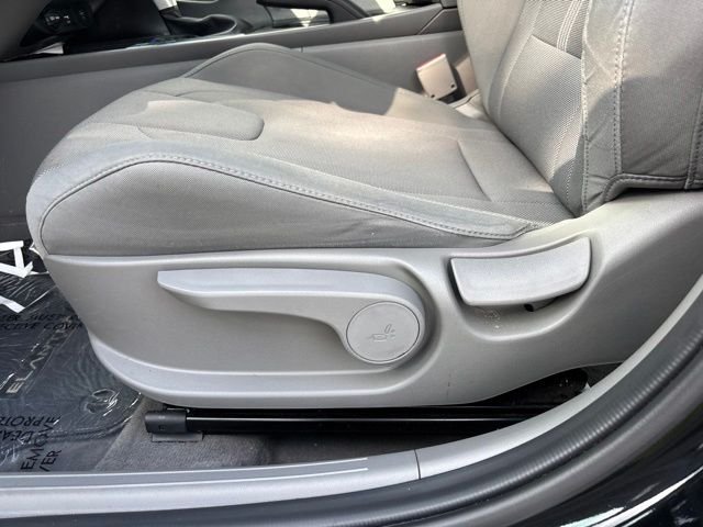 Certified Used 2024 Black Hyundai SE image 13
