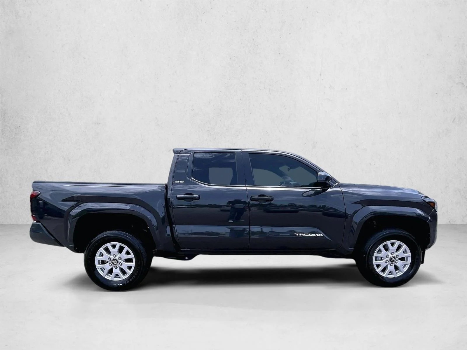 Used 2025 Black Toyota SR5 image 5
