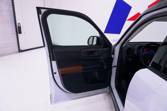 Used 2023  Ford Outer Banks image 13