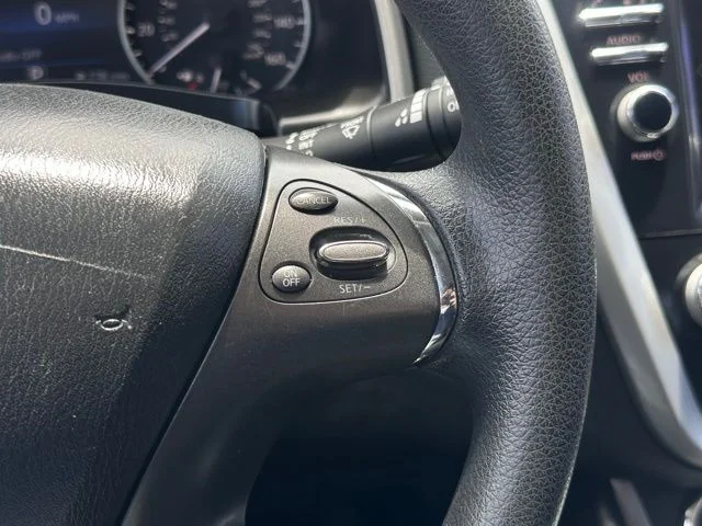 Used 2019 Silver Nissan S image 12