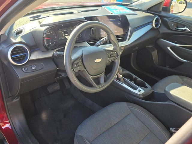 2024 Chevrolet Trax LS - Photo 30