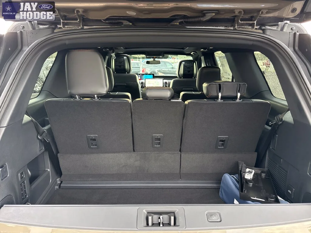 New 2027 Marsh Gray Ford Tremor® image 31