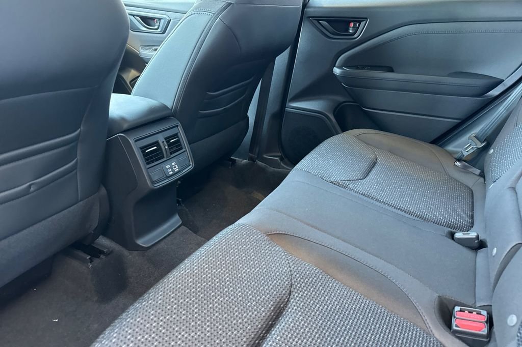 New 2026 ICE SILVER METALLIC Subaru Premium image 15