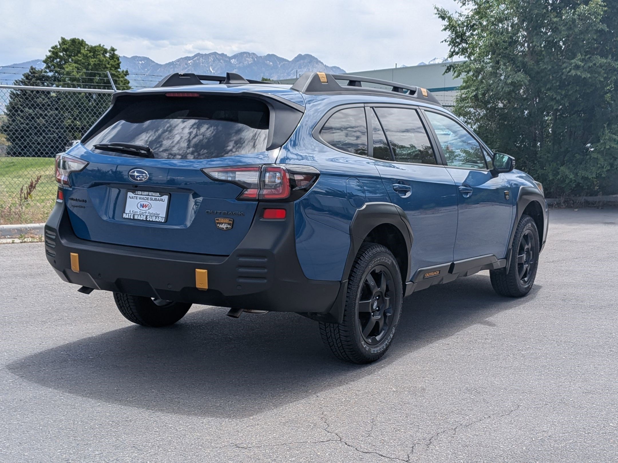 Used 2025 Geyser Blue Subaru Wilderness image 3