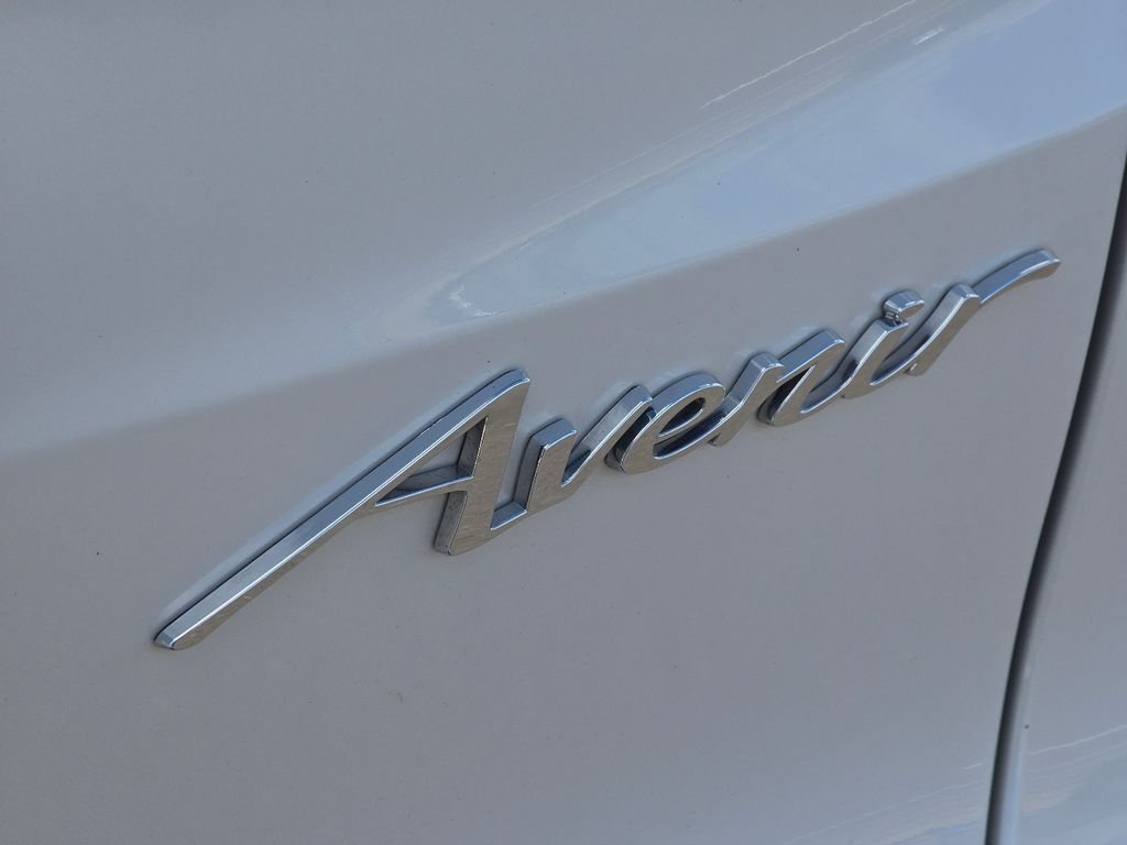 Used 2024 White Buick Avenir image 16